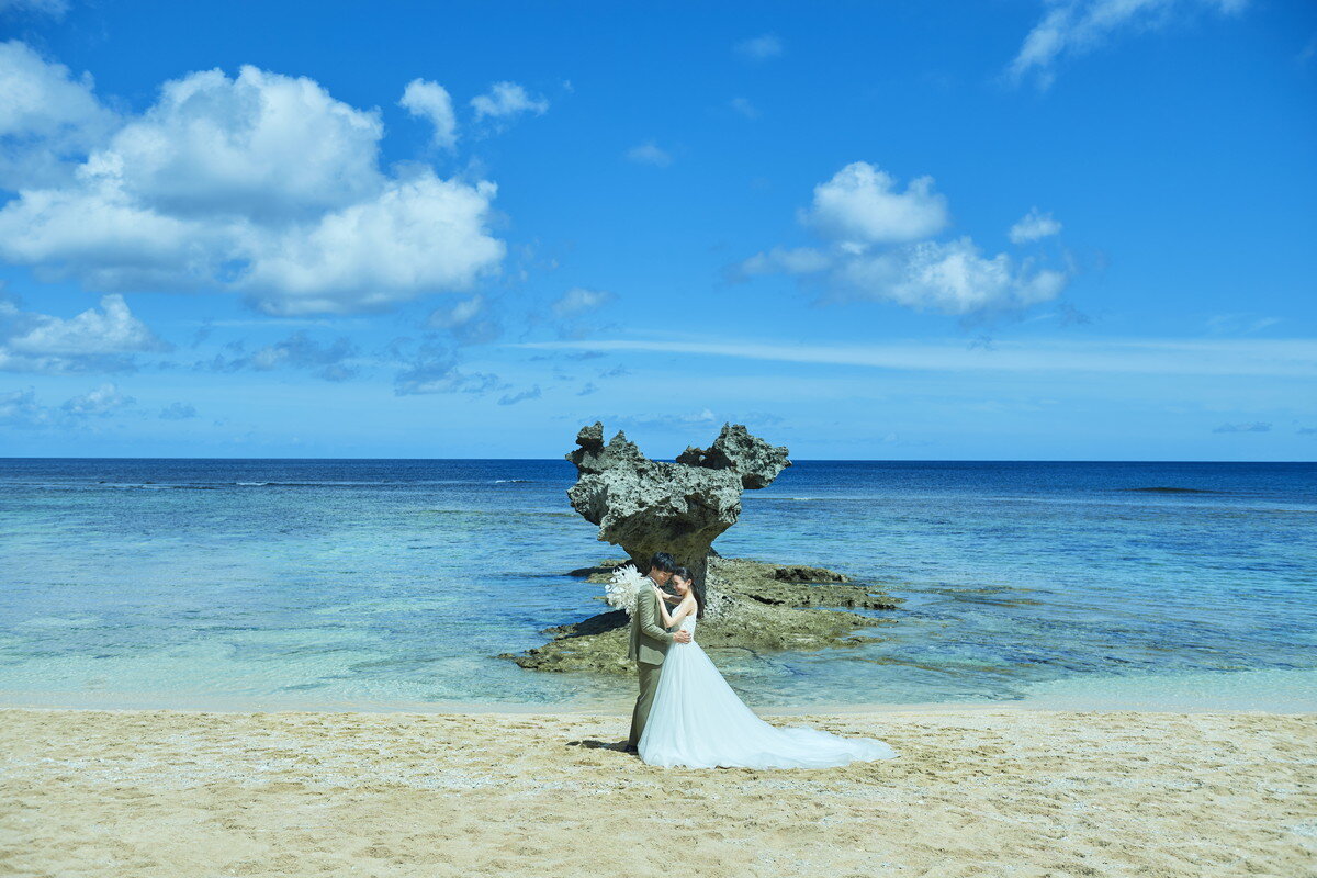 キャンペーン中]古宇利島 空と海の教会 チャペル＆ビーチ 〔出発前